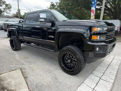 Used 2019 Chevrolet Silverado 2500 High Country w/ Duramax Plus Package AWD/4WD image 3