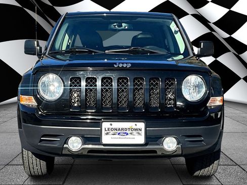 Used 2017 Jeep Patriot High Altitude image 3