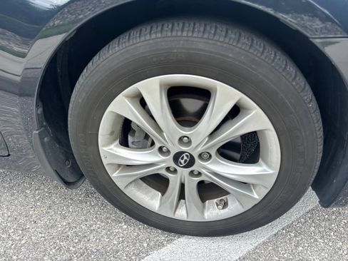 Used 2013 Hyundai Sonata Limited w/ Premium Pkg FWD image 8