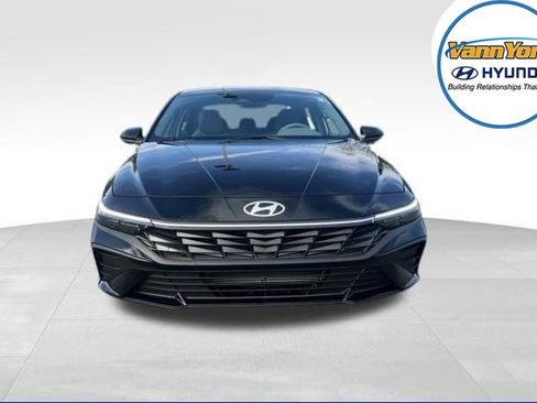 New 2026 Hyundai Elantra Sport image 2