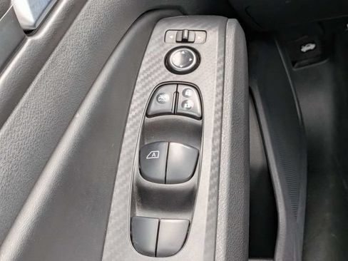 Used 2025 Nissan Altima 2.5 SV FWD image 26