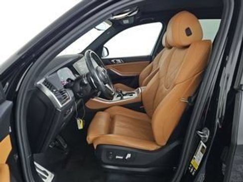 Used 2023 BMW X5 xDrive40i w/ M Sport Package AWD/4WD image 6