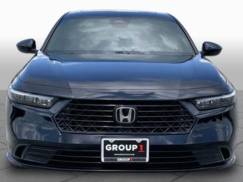 Used 2023 Honda Accord Sport image 4