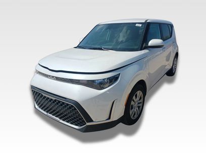 Used 2023 Kia Soul LX
