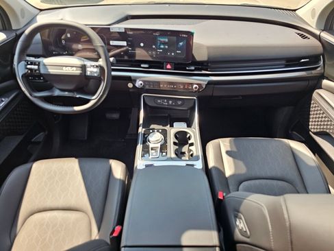 New 2027 Kia Carnival SX w/ Dark Edition Package FWD image 9