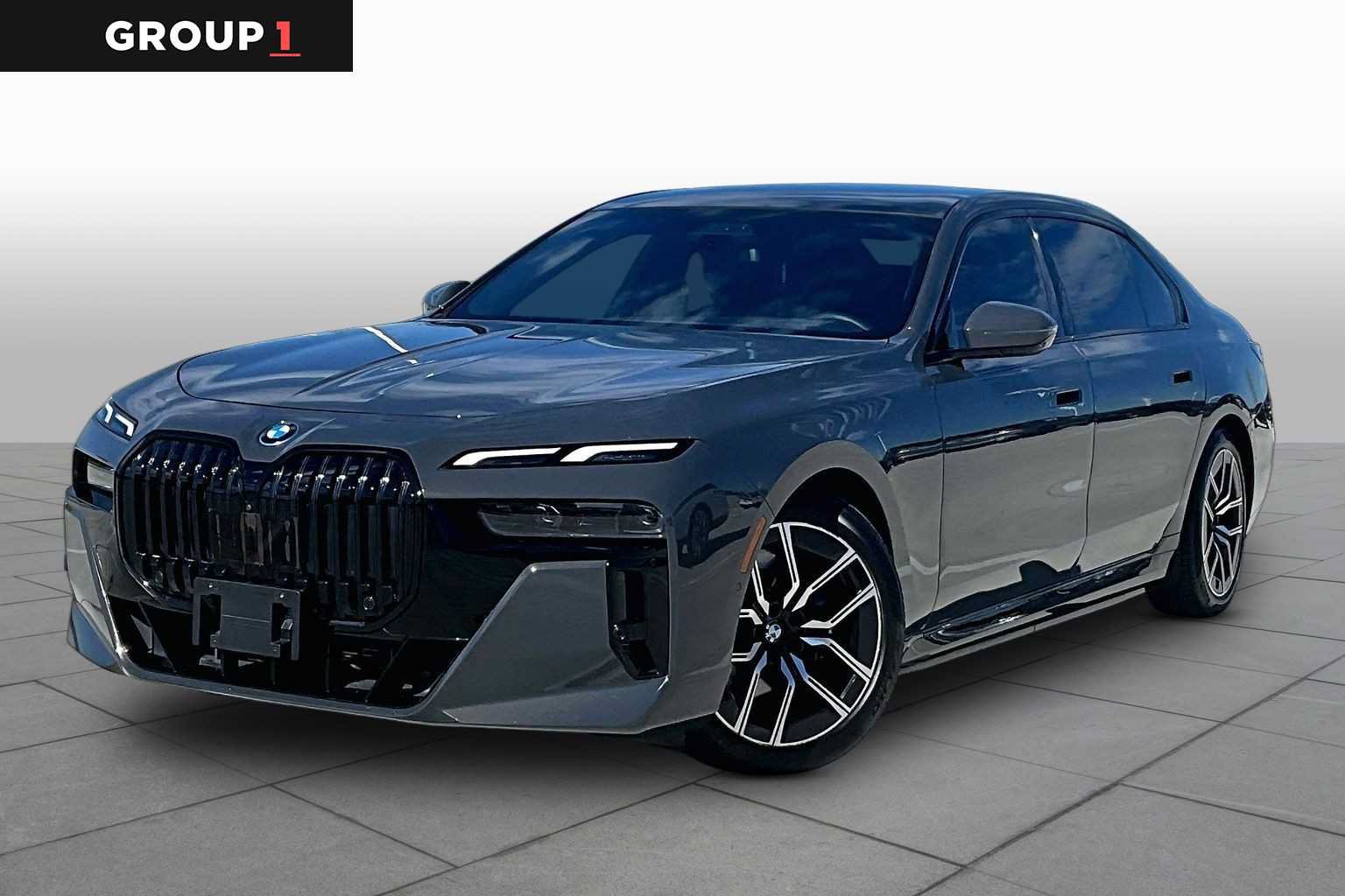 Used 2023 BMW i7 xDrive60 AWD/4WD image 1