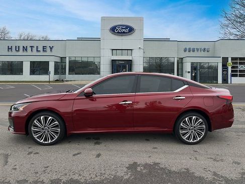 Used 2023 Nissan Altima 2.5 SL image 7