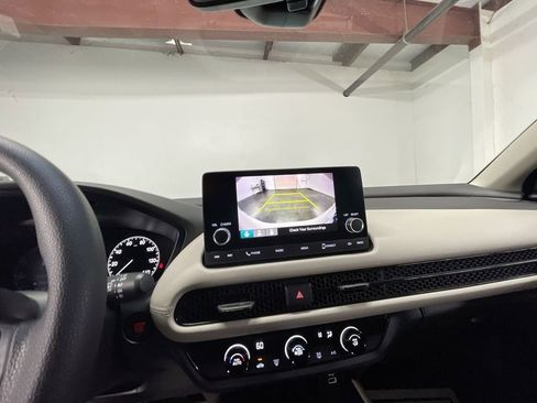 Used 2023 Honda HR-V LX image 14