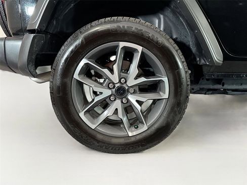 Used 2025 Jeep Wrangler Unlimited Sport S 4xe w/ Convenience Group AWD/4WD image 32