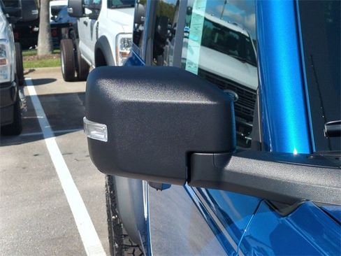 New 2025 Ford Bronco Badlands image 12