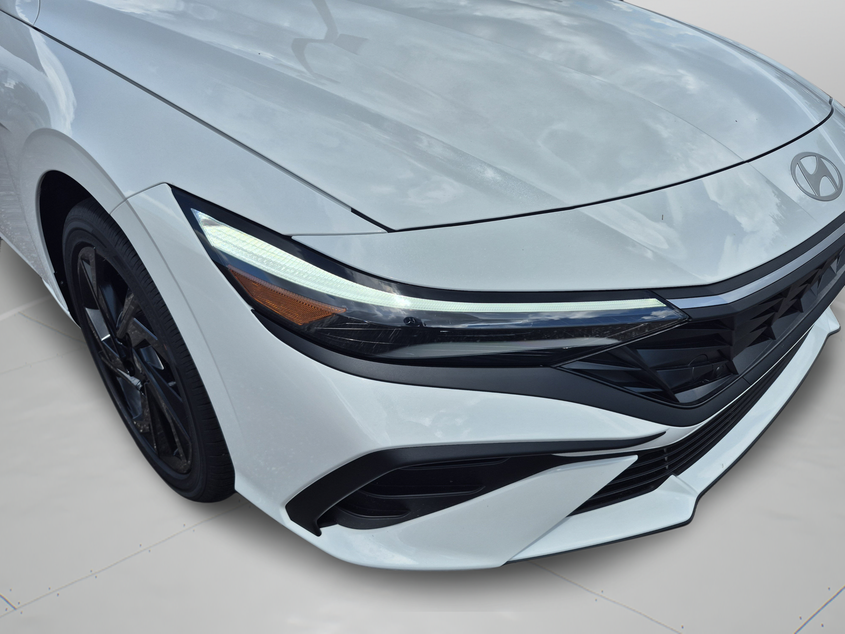 New 2026 Hyundai Elantra SEL Sport FWD image 33