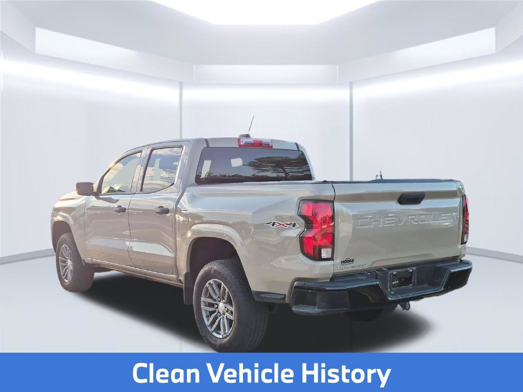 Used 2023 Chevrolet Colorado W/T AWD/4WD image 4