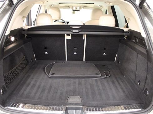 Used 2023 Mercedes-Benz GLE 350 4MATIC w/ Premium Package image 34