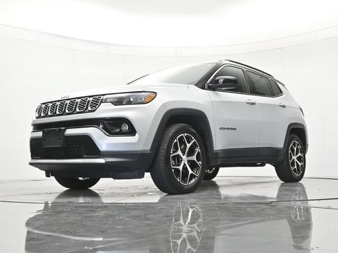 Used 2024 Jeep Compass Limited AWD/4WD image 36