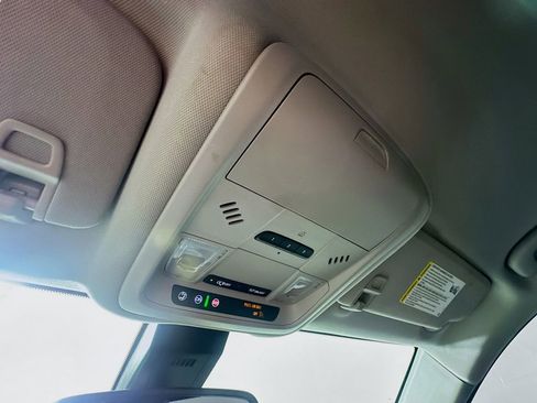 Used 2022 GMC Terrain AT4 image 33