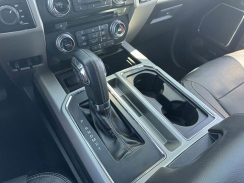 Used 2015 Ford F150 Lariat w/ Equipment Group 502A Luxury image 38