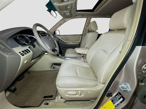 Used 2007 Toyota Highlander Sport image 17