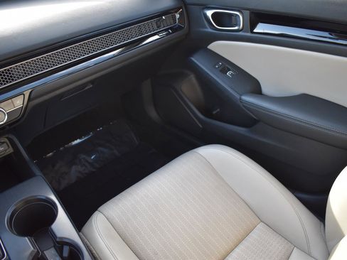 Used 2024 Honda Civic EX-L image 21