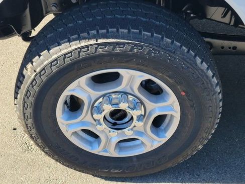 New 2026 Ford F250 XLT w/ FX4 Off-Road Package AWD/4WD image 8