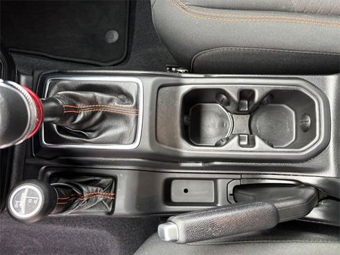 Used 2021 Jeep Gladiator Mojave w/ Trailer Tow Package image 18