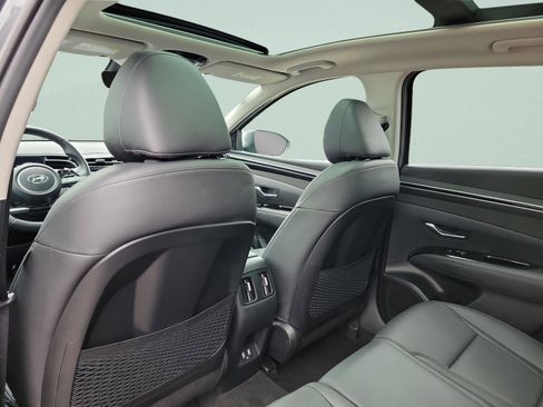 Certified 2023 Hyundai Tucson Limited w/ Cargo Package FWD image 11