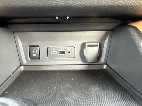 New 2025 Nissan Sentra SV w/ SV Premium Package image 29