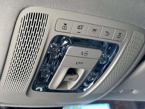 Certified 2023 Mercedes-Benz GLB 250 4MATIC image 23