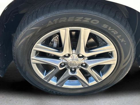 Used 2013 Lexus LX 570 4WD w/ Luxury Pkg image 10