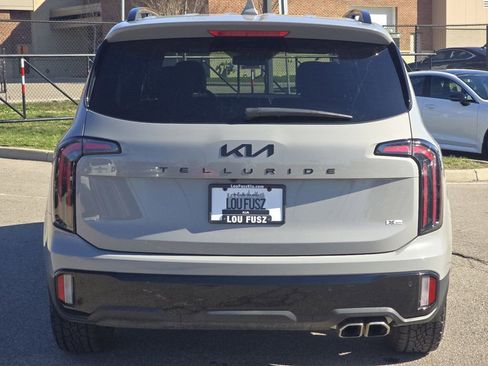 Used 2025 Kia Telluride AWD image 15