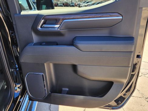 New 2026 GMC Sierra 1500 SLT w/ SLT Premium Plus Package image 40