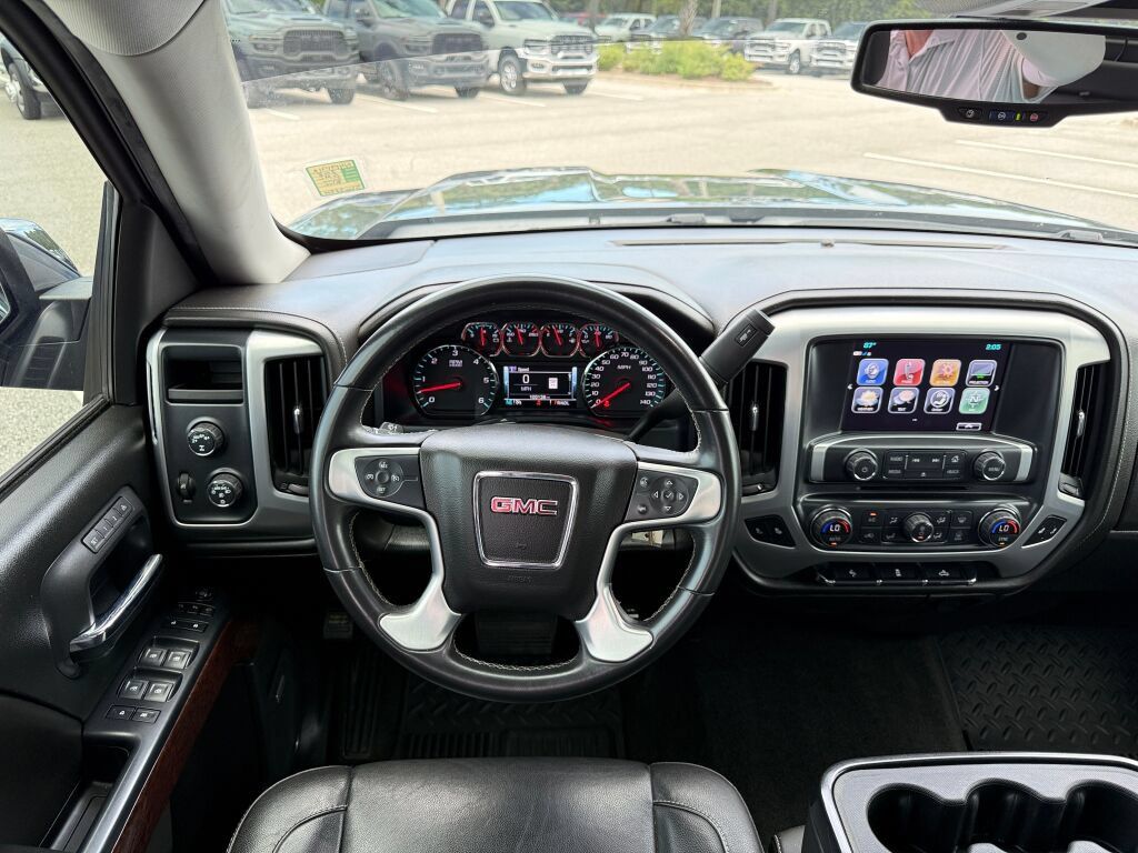 Used 2018 GMC Sierra 1500 SLT w/ SLT Premium Package AWD/4WD image 13