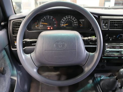 Used 2000 Toyota Tacoma 4x4 Regular Cab image 81
