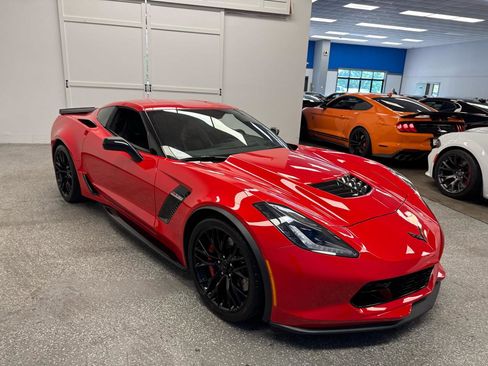 Used 2019 Chevrolet Corvette Z06 RWD image 36