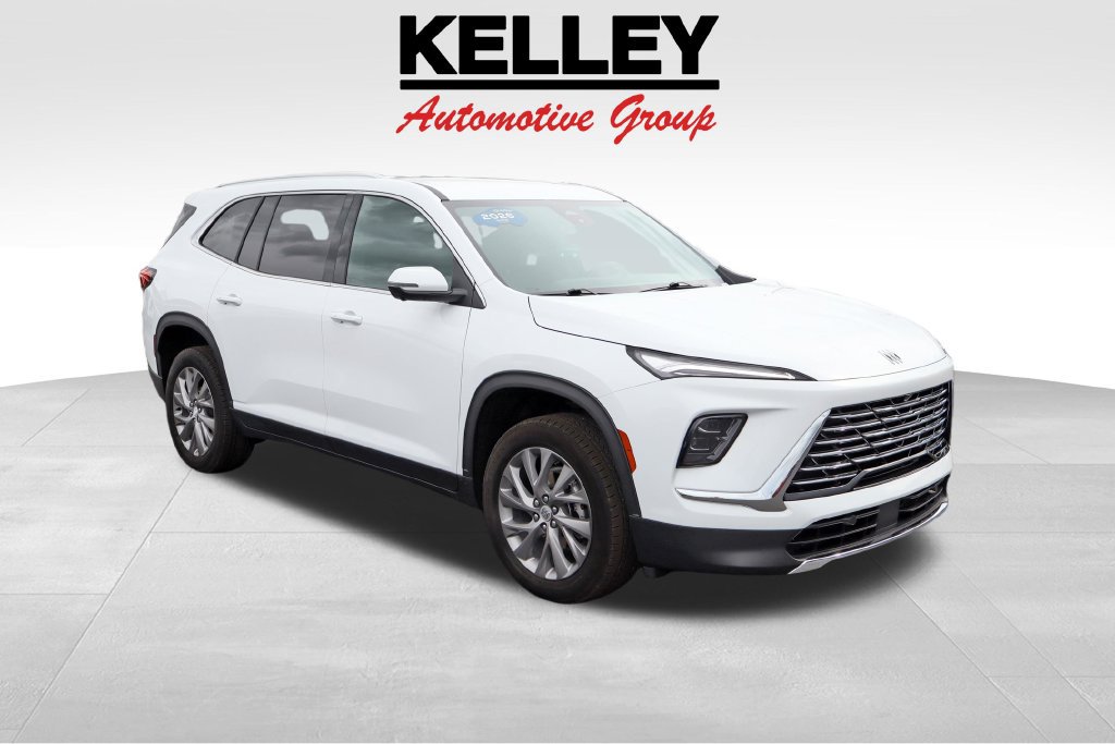 Certified 2026 Buick Enclave Preferred FWD image 1