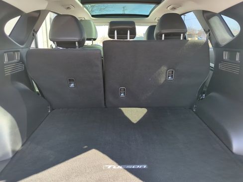 Used 2022 Hyundai Tucson Limited w/ Cargo Package image 19