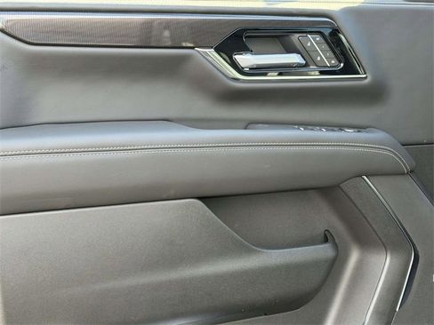 New 2026 GMC Yukon Elevation image 15