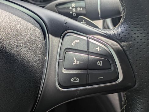 Used 2018 Mercedes-Benz GLA 250 image 24