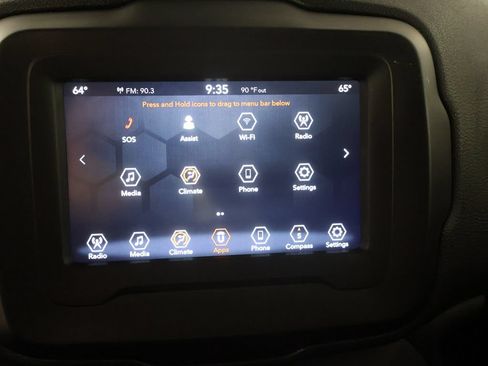 Used 2020 Jeep Renegade Latitude AWD/4WD image 38