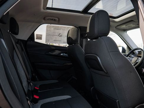 New 2026 Chevrolet TrailBlazer LT AWD/4WD image 12