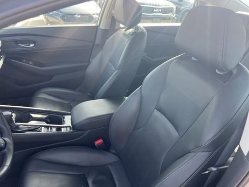 Used 2024 Honda Accord Touring image 7