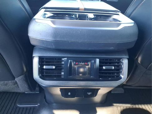 Used 2021 Ford F150 Platinum w/ Equipment Group 701A High AWD/4WD image 17