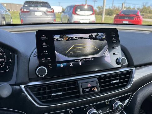 Used 2022 Honda Accord Sport image 17