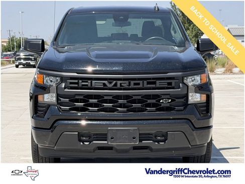Certified 2025 Chevrolet Silverado 1500 Custom RWD image 7