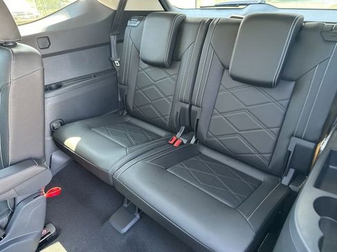 New 2026 Volkswagen Atlas SE image 17