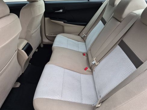 Used 2012 Toyota Camry LE FWD image 20