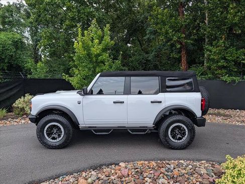 Used 2024 Ford Bronco Big Bend w/ Sasquatch Package AWD/4WD image 2