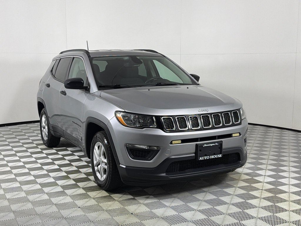Used 2019 Jeep Compass Sport FWD image 3