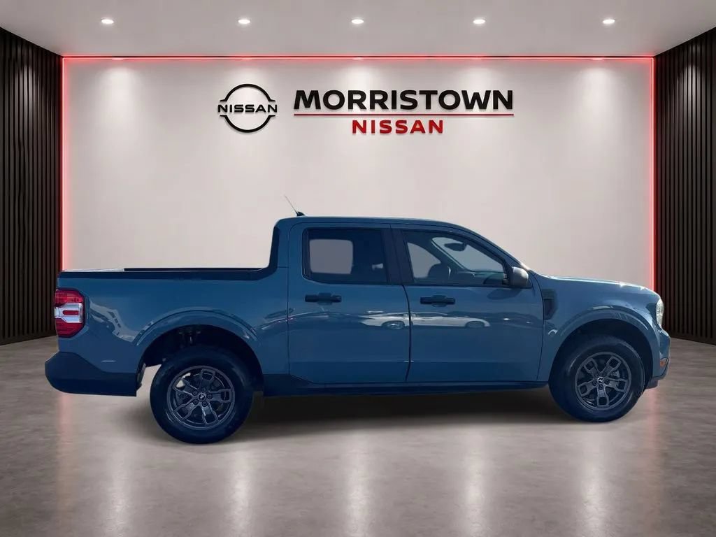 Used 2022 Ford Maverick XL FWD image 2
