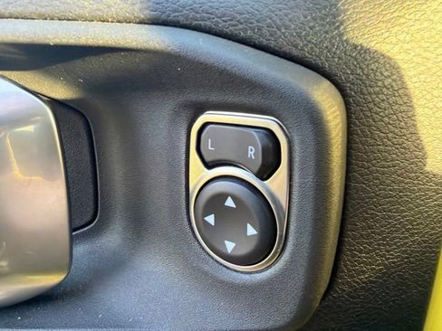 Used 2023 Jeep Wrangler Unlimited Sport AWD/4WD image 20