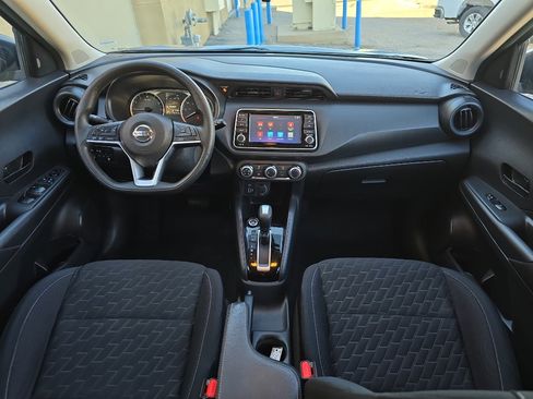 Used 2021 Nissan Kicks S image 19